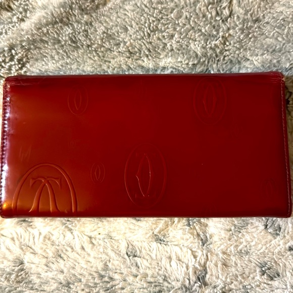 Women’s or Men’s Cartier Long Red Wallet! Preloved but no flaws! Snap is snappin - Picture 4 of 17